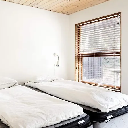 6 Person In F Revejle Holiday home *