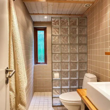 Holiday home 6 Person In F Revejle Farevejle