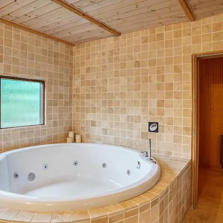 度假居 6 Person In Farevejle-by Traum *